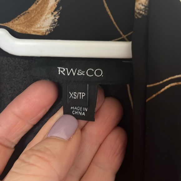 RW & Co. Blouse with Bowtie Neckline - Picture 3 of 5